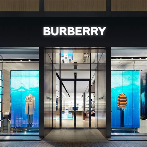 Burberry shop online